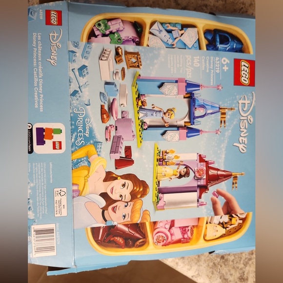 LEGO Disney Princess Castle Set - Picture 2 of 2
